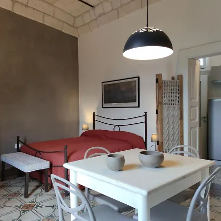 Casa In Piazza - I° Piano - - Salento * Melendugno
